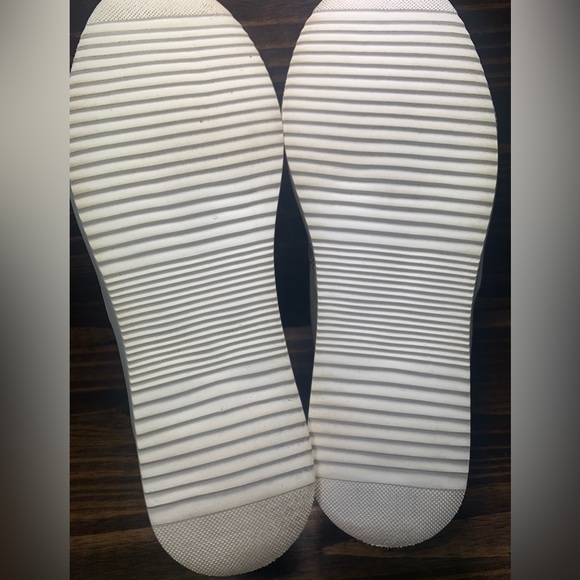 Hey Dude Peyton Womens Size 9 Shoes Snake Brown Athletic Sneaker Lightly Worn - Picture 8 of 10